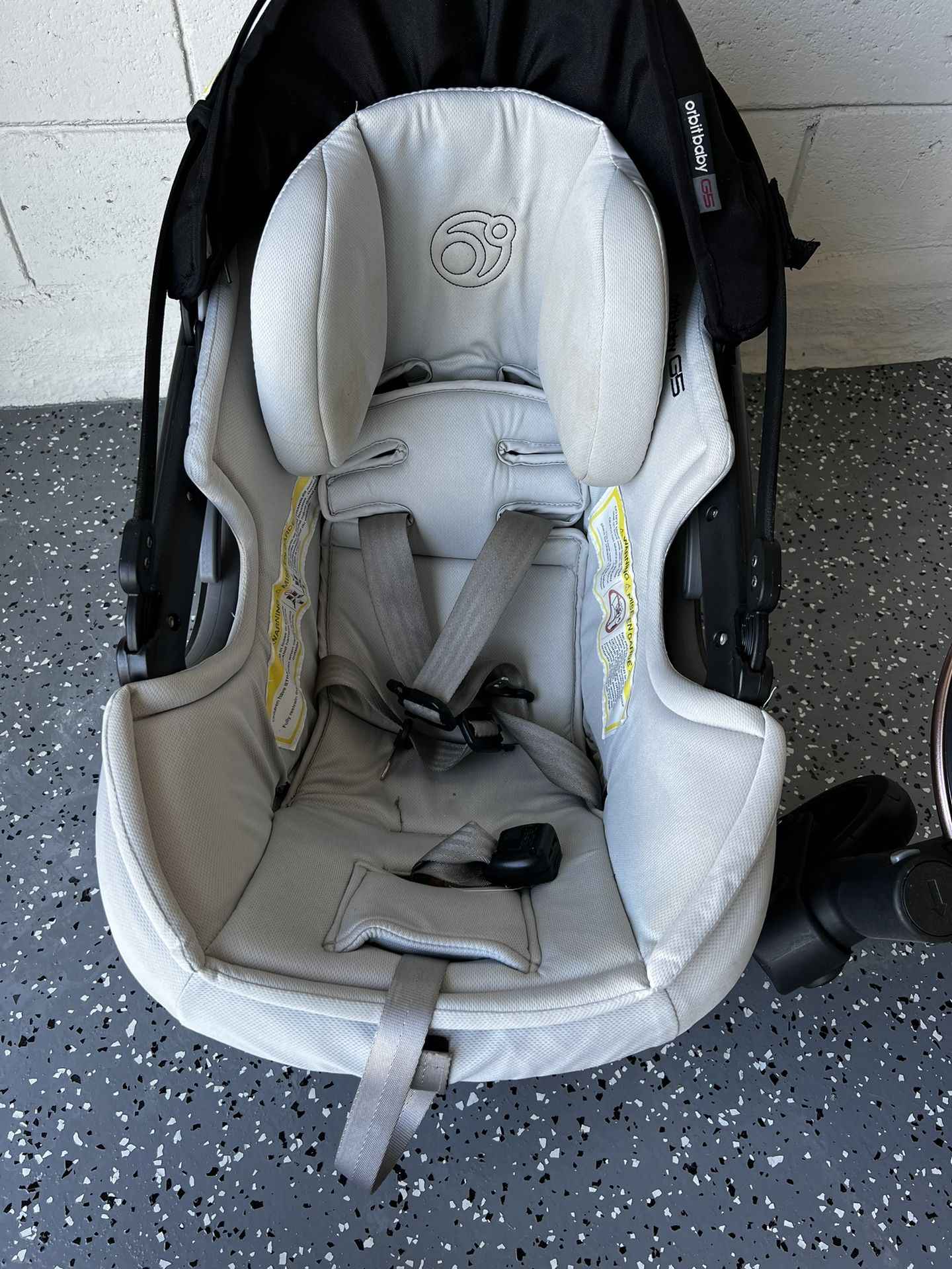 Orbit Baby Car Seat & Base
