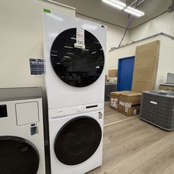 Samsung Bespoke 4.6 Cu Ft Single Unit AI Laundry Hub Washer & 7.6 Cu Ft Electric Dryer 