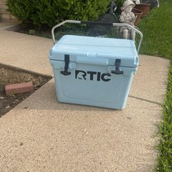 Rtic Cooler Box 