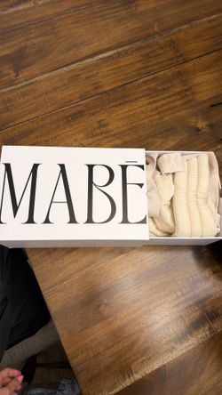MABĒ Baby Carrier - Like New - Cream/Beige - Original Box