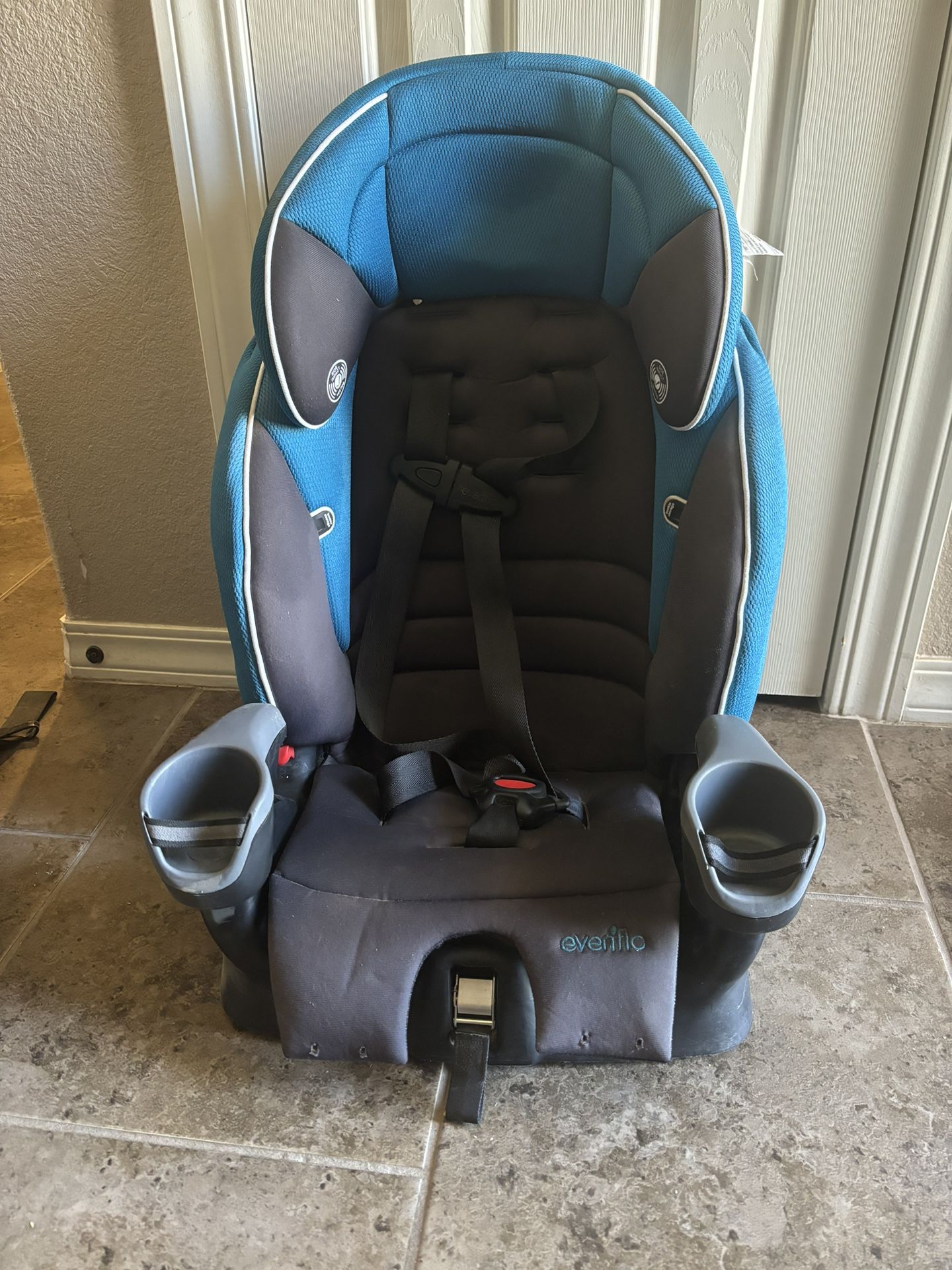 Evenflo  2 In 1 Car Seat  /booster 