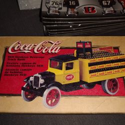 Brand New Coca-Cola 1931 Hawkeye Beverage Truck Die-cast Bank 