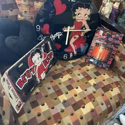 Betty Boop Glass Clock + More ( read description )