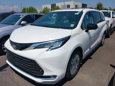 2023 Toyota Sienna