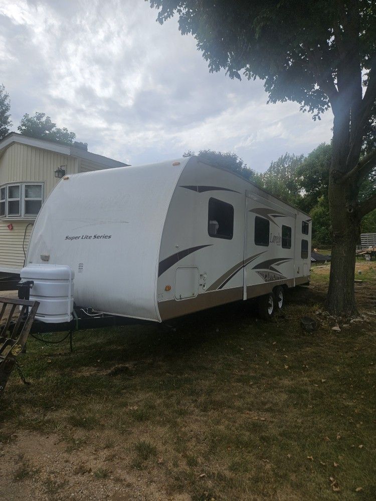 2006 Keystone Laredo