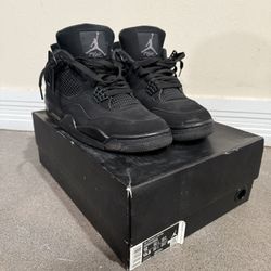 Jordan 4’s Black Cats Size 12