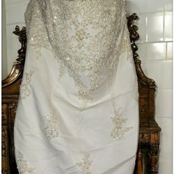 WEDDING GOWN w ACCESSORIES 