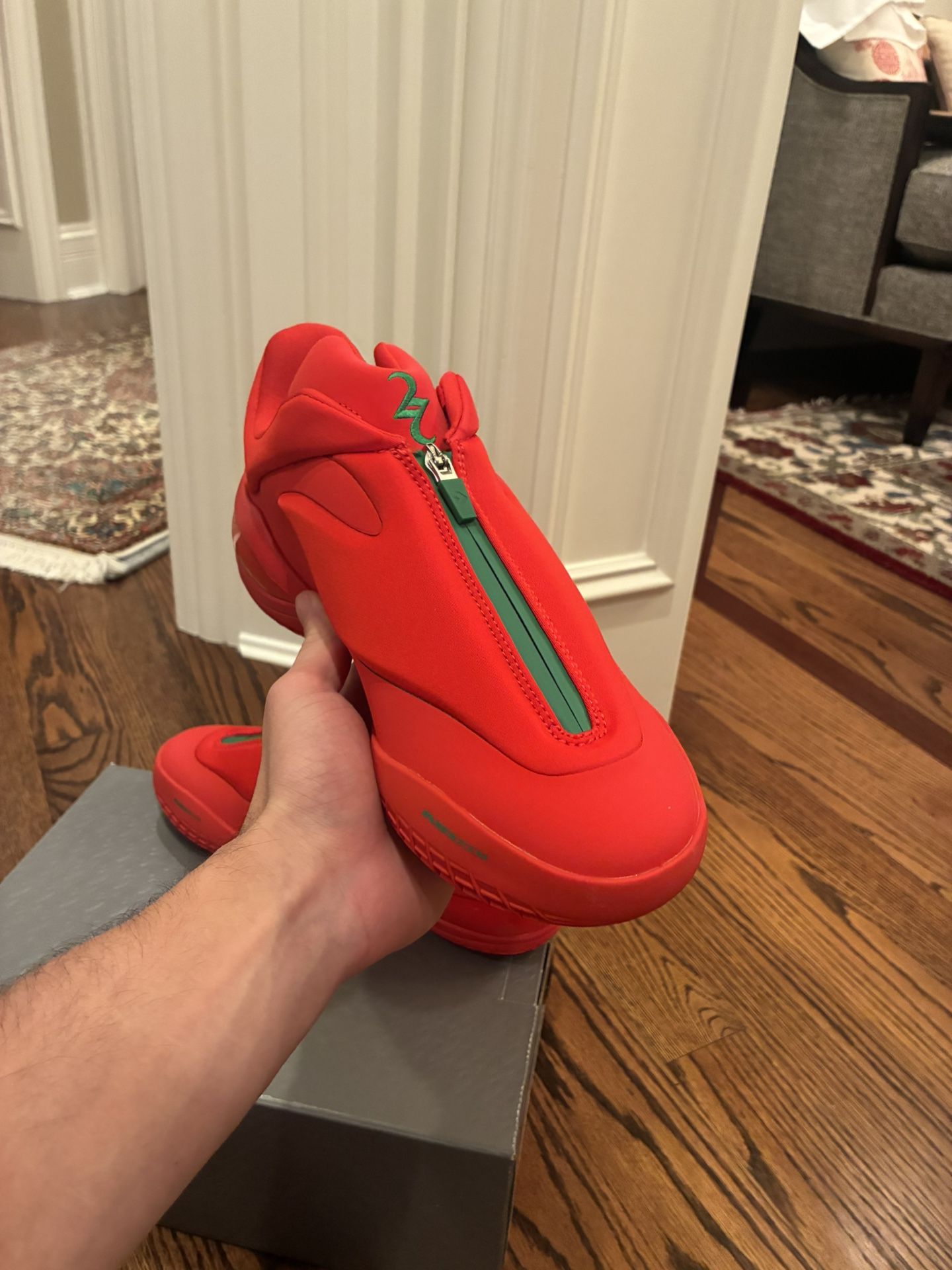 SHAI 001 Winter Red Size 8