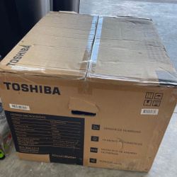 Brand New, Never Used, Still In Box Toshiba Microwave
