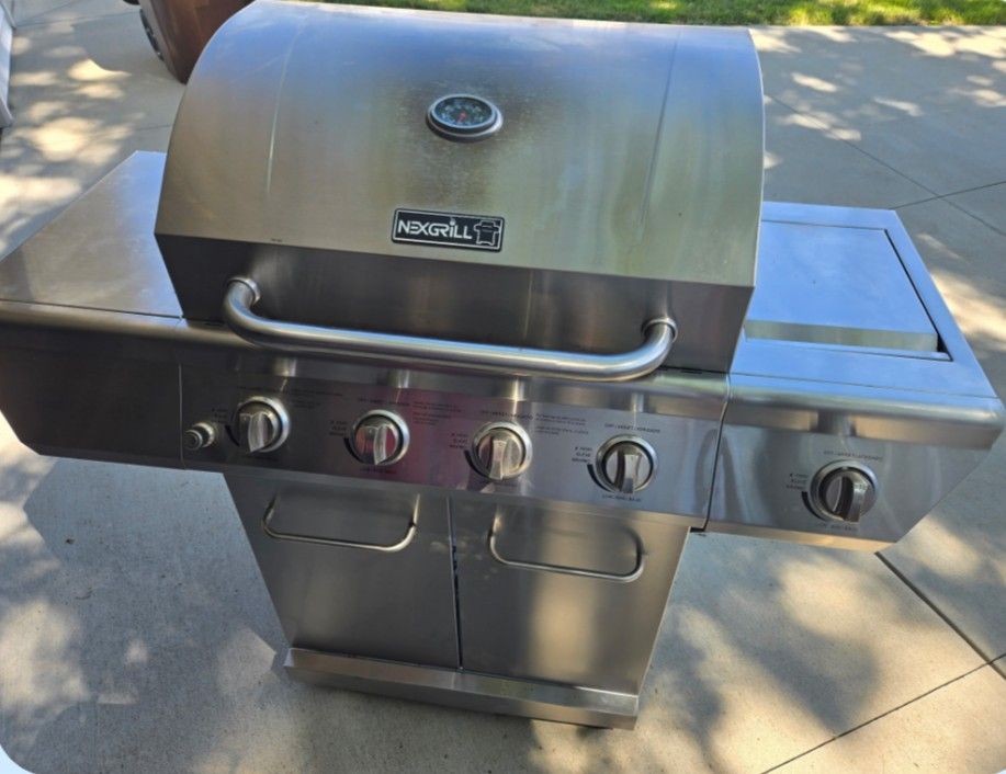 Gas Grill