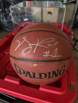 Basketball signed by Derrick Rose 2011 MVP Year