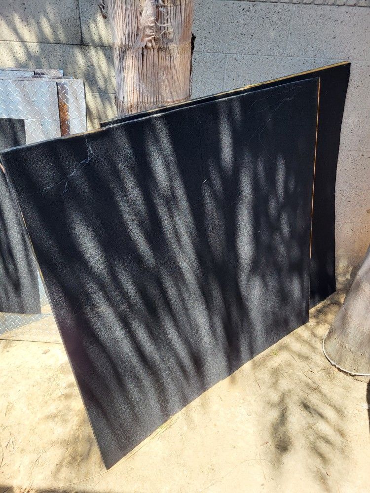 4'×4' Sheets Of Plywood With Black Carpet Attached Great For Soundproofing