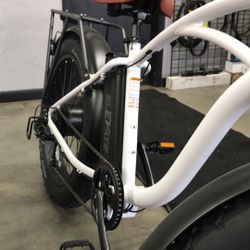 Cabo High Bar Cruiser 