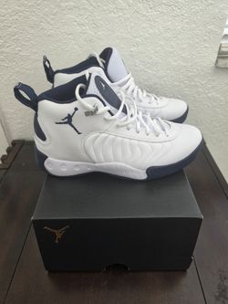 Jordan Jumpman Pro Unisex 9.5 White/Navy Mid-Top Leather Sneakers NIB