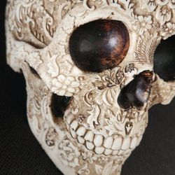 Day of The Dead Tribal Wild Floral Skull Statue
8" Long Decorative Homosapien Skull 