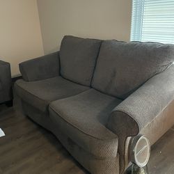 BEAUTIFUL LOVESEAT