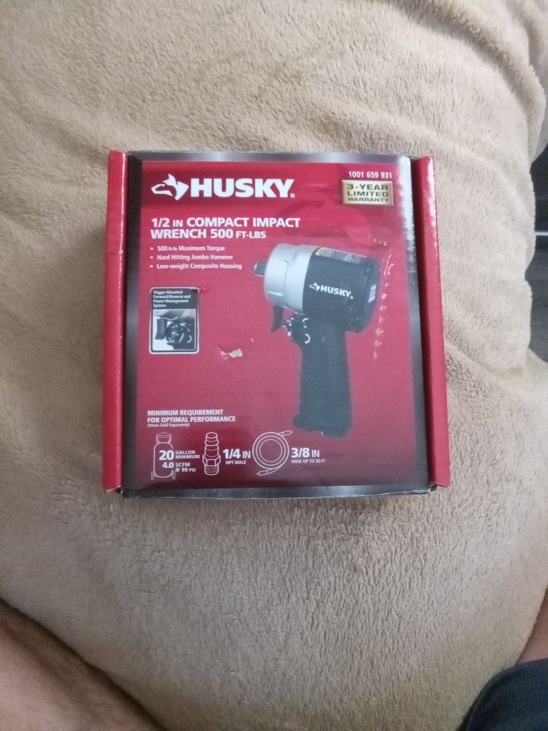 $$$ HUSKY IMPACT WRENCH( Still In Box, Never Used)$$$