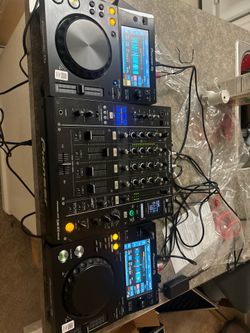 Pioneer Dj Set up (Djm 900nxs , xdj 700s)