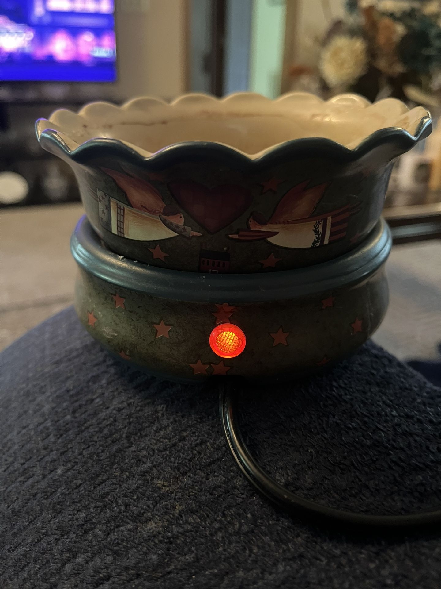 Short Primitive Wax Warmer