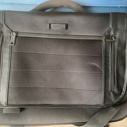 Kenneth Cole Reaction Laptop Bag