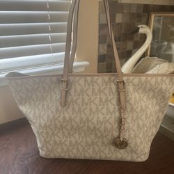 MK Purse 
