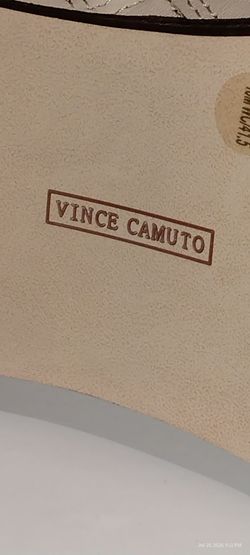 Vince Camuto boots size 10W