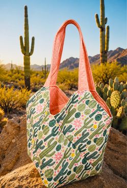 Desert Cactus XL tote bag