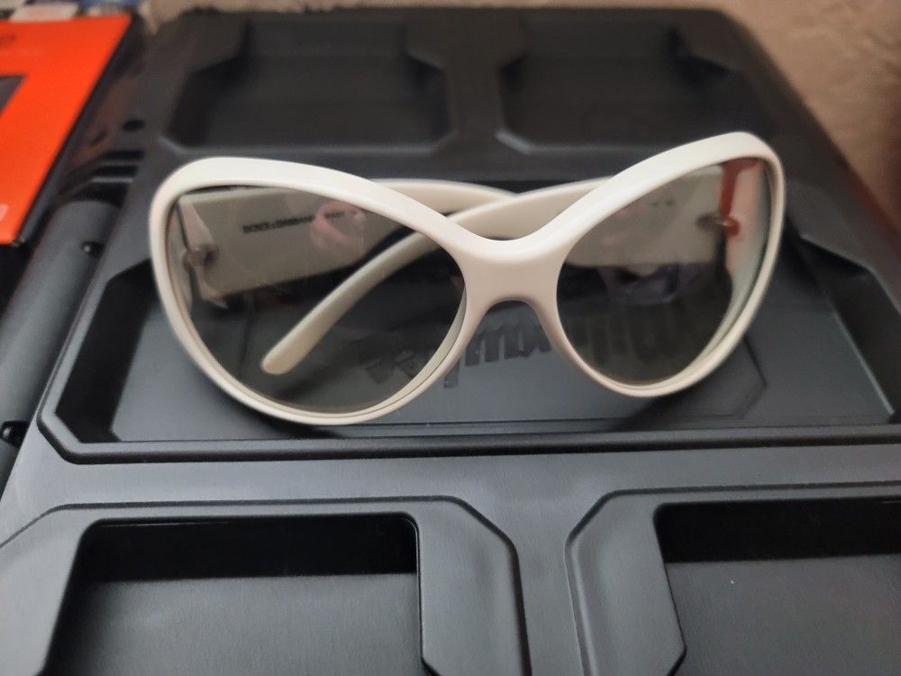 Dolce And Gabbana Sunglasses $75 Pickup In Oakdale