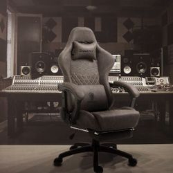 $180 DOWINX GAMING/COMPUTER CHAIR