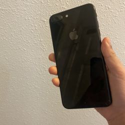 iPhone 7 Plus 256GB Comes With A FREE MONTH of Cricket Service, Unlimited Data and 15GB LTE WiFi Hotspot