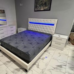 Bedroom Set Whit Mattress - Juego De Cuarto Con Colchón 
