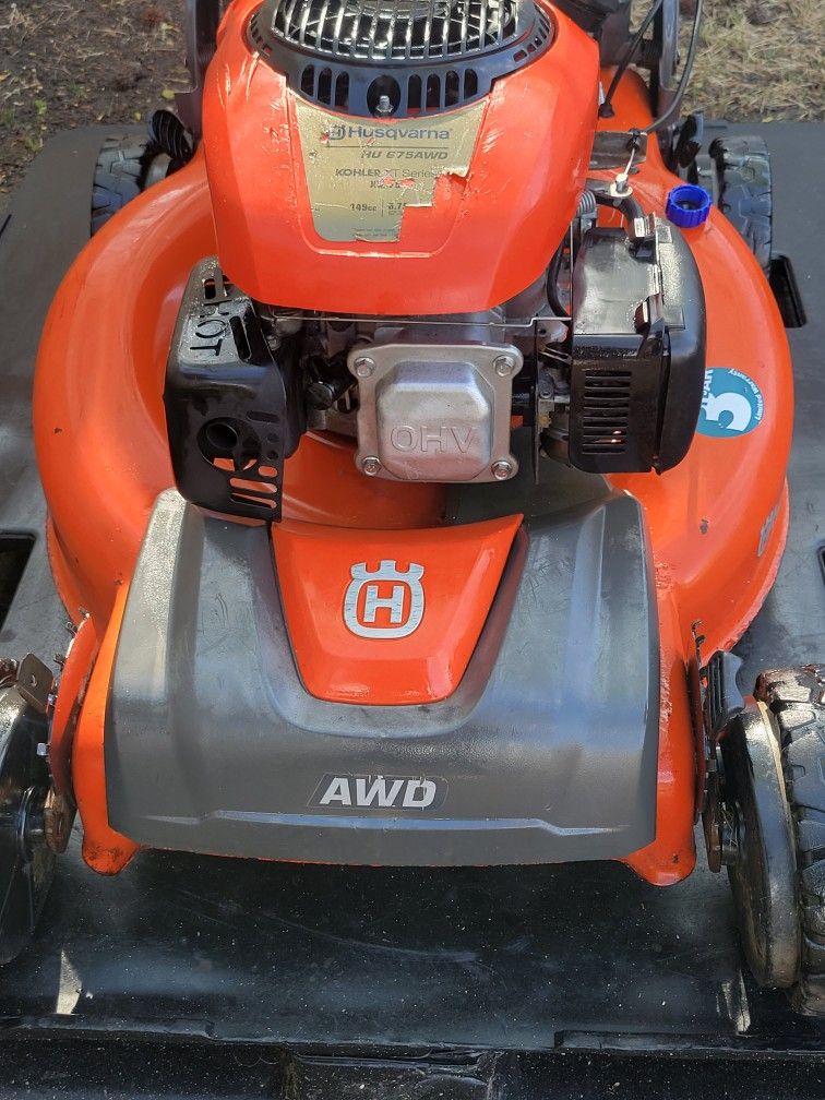 Husqvarna XT675 6.75HP 149CC 21