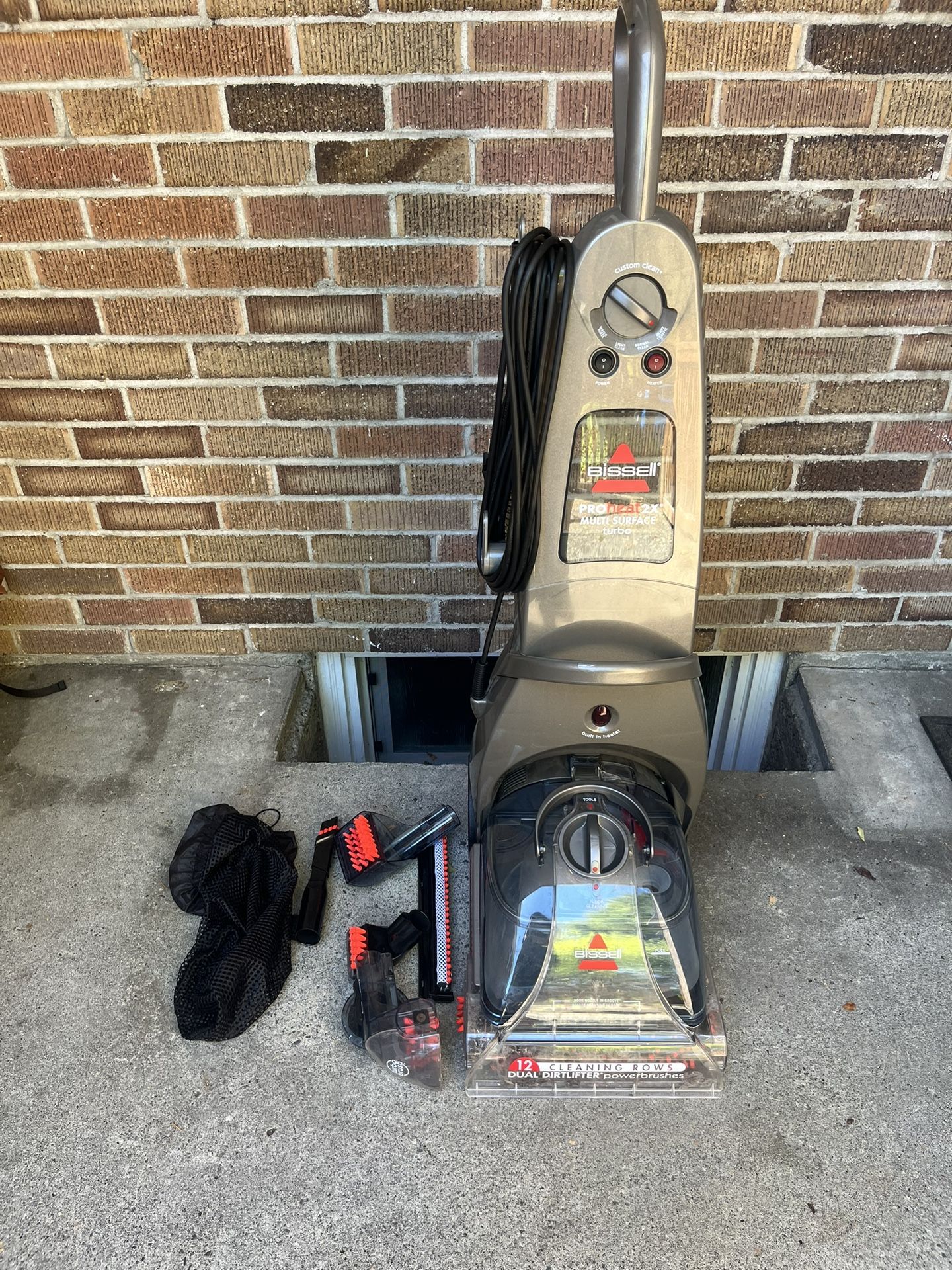Like new bissell pro heat 2x multi surface pro carpet cleaner