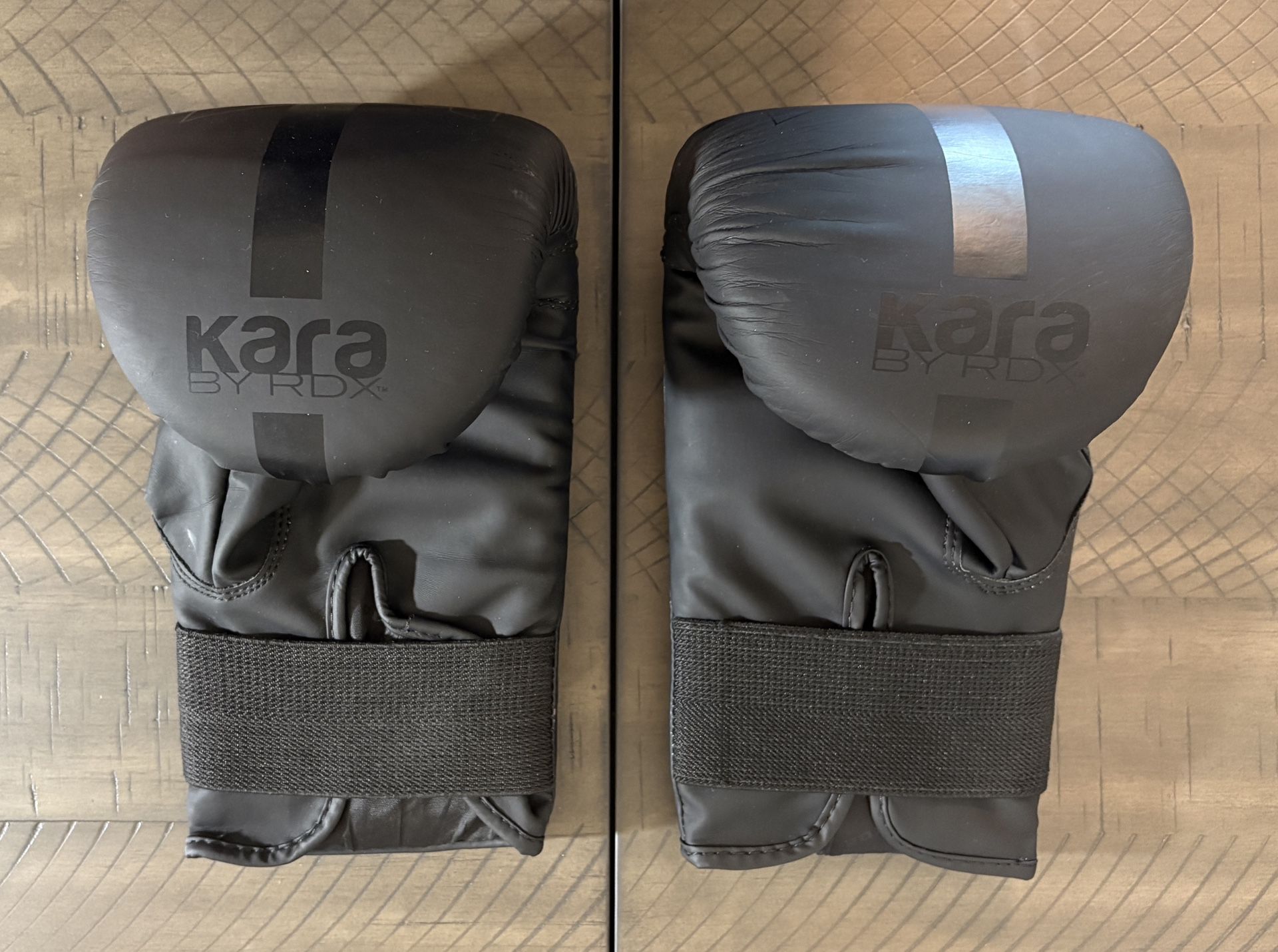 Boxing gloves 12oz with 7mm thick foam 