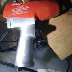 SNAP ON AIR TOOL 1/2 DRIVER BARELY USED PRICED TO SELL $250