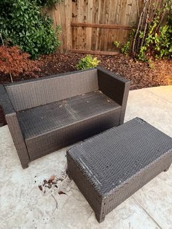 Outdoor Patio/Furniture Set with Cushions