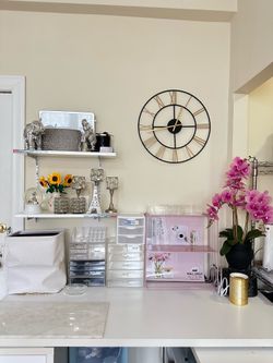 Decorations, bucket, acrylic drawer organization, artificial plants flower. Hanging wall pot plant.