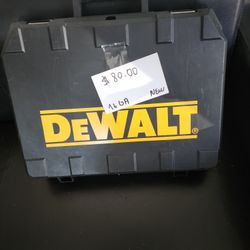 DEWALT NAIL GUN ( 16 GAUGE)
