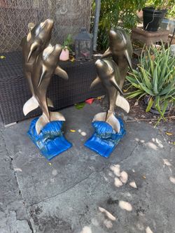 Pareja de Delfines de Resina