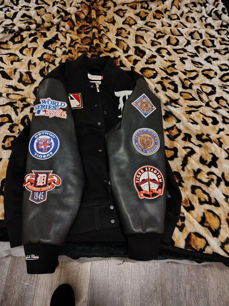 Mitchell & Ness Classic Leather Jacket