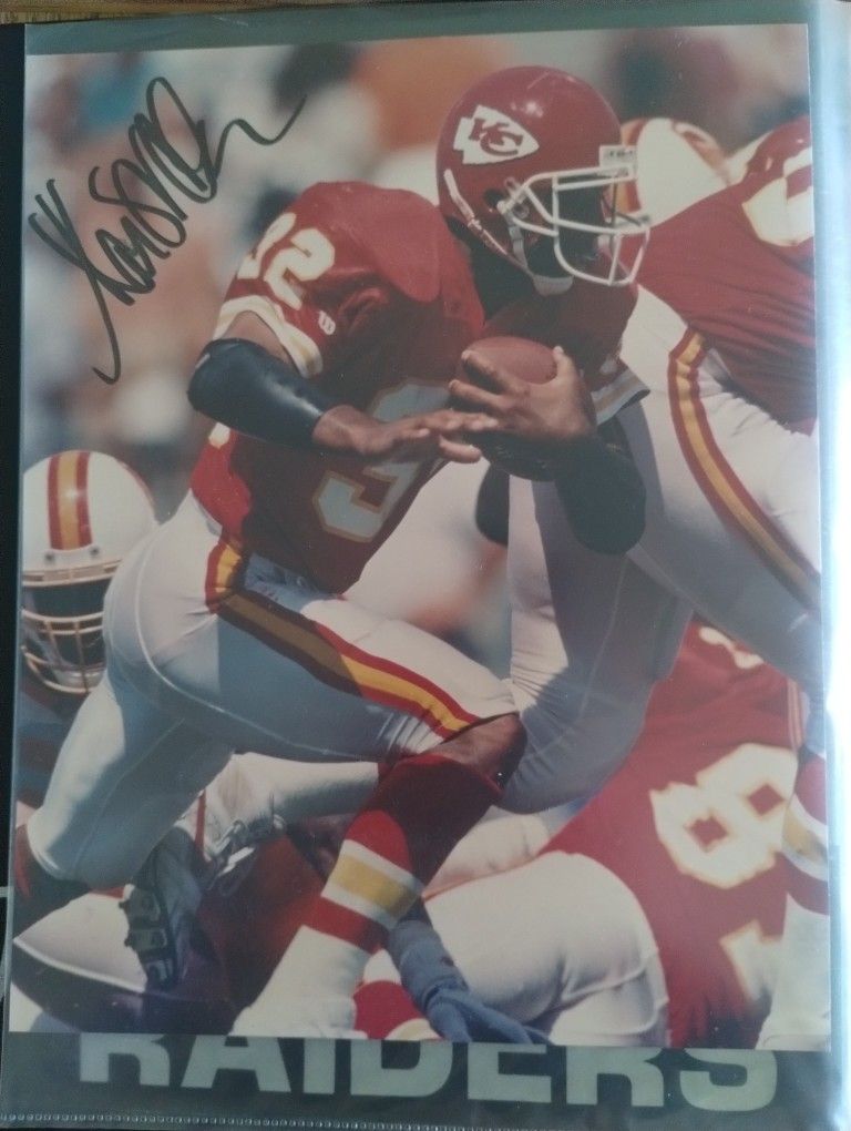 Tons Of NFL Autographs 
