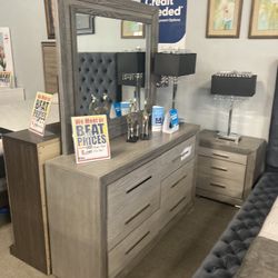 Dresser Mirror Nightstand 🌟💜 $999! 