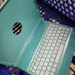 iPad Keyboard Case 