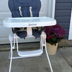 Joovy Spoon Highchair- Collapsible