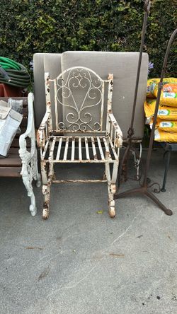 Set Of Wrought Iron Antique Patio Chairs 