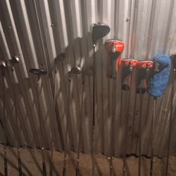 Set Of 14 Top Flite Golf Clubs