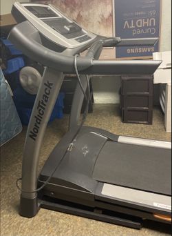 Treadmill NordricTrack In Excellent Conditions For $399 Or Best Offer