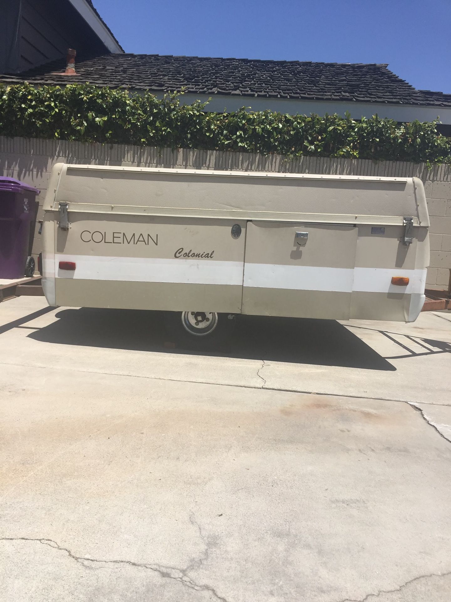 1981 Coleman Colonial Pop-Up Camper