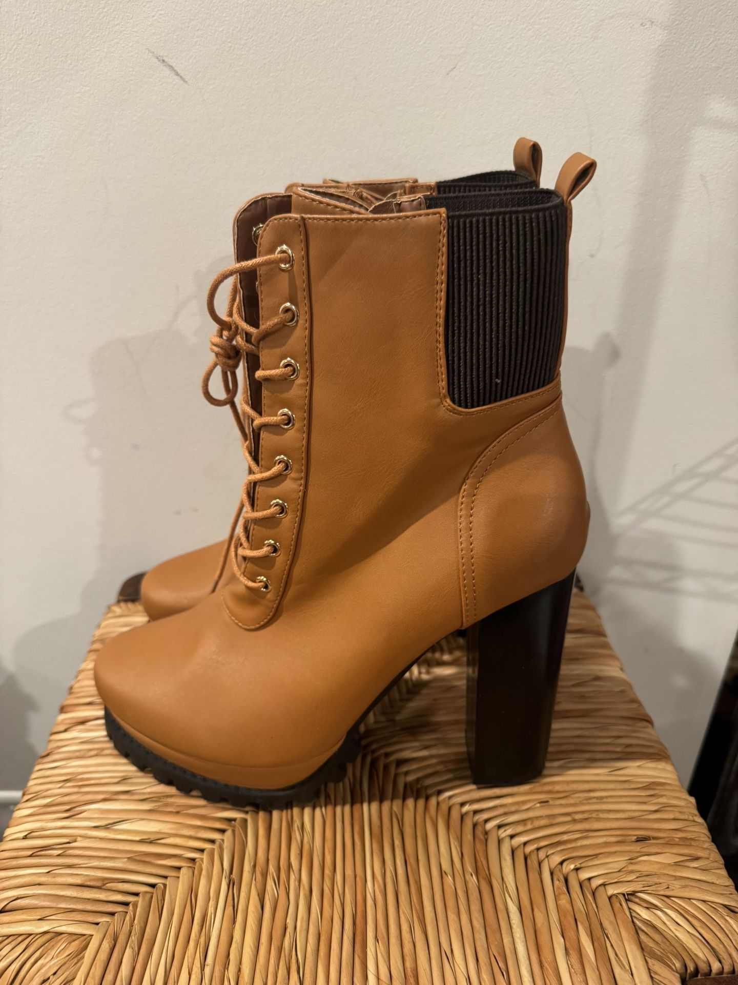 Tan Lace-Up Ankle Boots Size 11