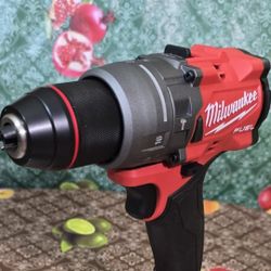 Milwaukee
M18 FUEL 18V Lithium-Ion Brushless Cordless 1/2 in. Hammer Drill/Driver (Tool-Only)
